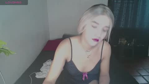kary_blush online show from May 19, 10:27 pm