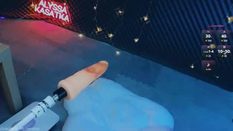 ALYSSA                online show from October 9, 4:16 pm