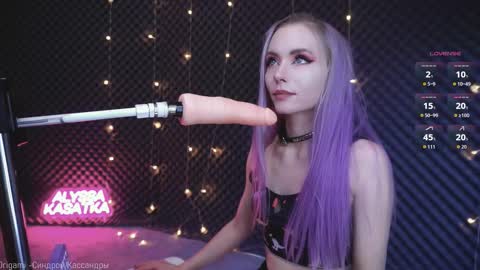 ALYSSA                online show from October 23, 3:11 pm