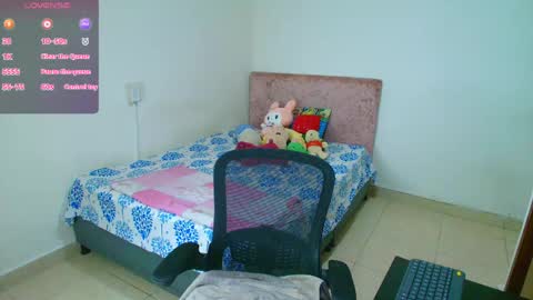 Snapshot of kassandra_0304 chatting on April 22, 1:45 pm Kassandra online show from April 22, 1:45 pm