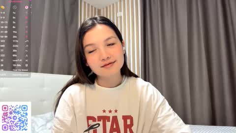 Snapshot of kassandrataulbee chatting on October 1, 6:03 pm Kira online show from October 1, 6:03 pm