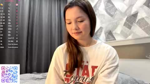 Snapshot of kassandrataulbee chatting on October 17, 8:11 pm Kira online show from October 17, 8:11 pm