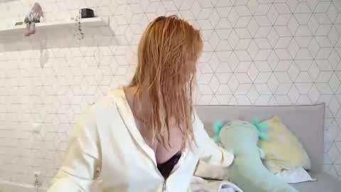 Snapshot of kat_here chatting on September 28, 2:11 pm Katya online show from September 28, 2:11 pm