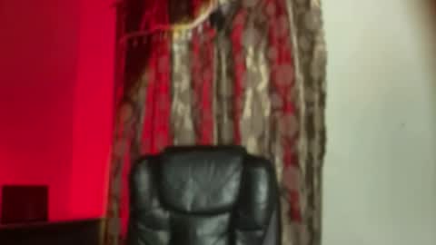 Majesty online show from November 13, 7:02 pm