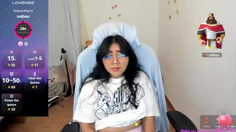 Snapshot of kat_ly_chan chatting on December 11, 11:10 pm Kat       online show from December 11, 11:10 pm