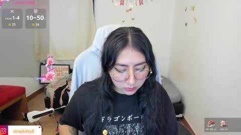 Snapshot of kat_ly_chan chatting on November 4, 2:27 pm Kat online show from November 4, 2:27 pm