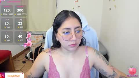 Snapshot of kat_ly_chan chatting on November 19, 11:16 pm Kat online show from November 19, 11:16 pm