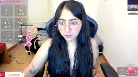 Snapshot of kat_ly_chan chatting on December 17, 6:58 pm Kat online show from December 17, 6:58 pm