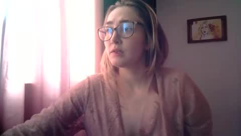 Snapshot of kat_pp chatting on January 7, 6:24 pm Kati online show from January 7, 6:24 pm