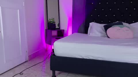 Snapshot of kataaleya__12 chatting on October 29, 12:07 pm kataaleya__12 online show from October 29, 12:07 pm