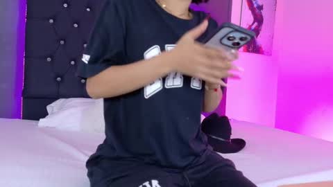 Snapshot of kataaleya__12 chatting on November 8, 11:54 am kataaleya__12 online show from November 8, 11:54 am