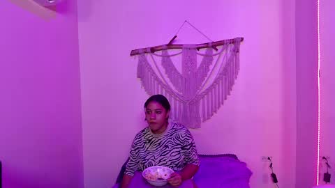 Kataleya online show from January 5, 6:35 pm