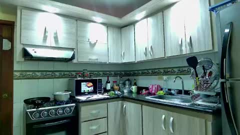 Kataleya online show from January 17, 7:05 pm