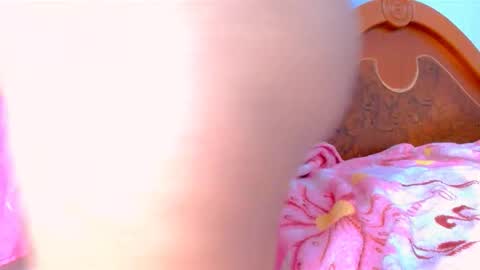 Snapshot of kataleyabarbara21 chatting on September 14, 2:33 am KATA online show from September 14, 2:33 am