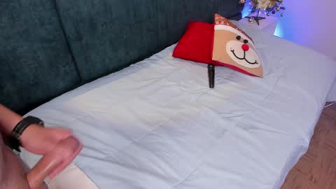 Kataleya  Liam online show from December 16, 11:50 pm