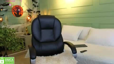 Kat online show from October 16, 11:44 am