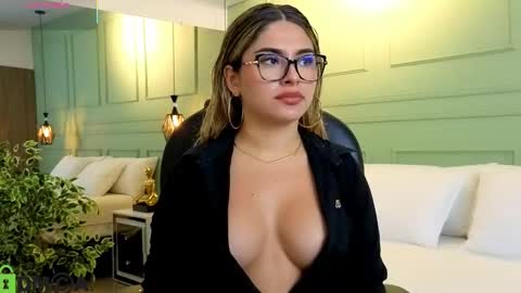 Kat online show from November 26, 11:55 am