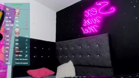       Katalina Miles      online show from January 12, 3:49 am