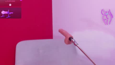 Snapshot of kate_bunny_ chatting on January 17, 11:17 am Kate online show from January 17, 11:17 am