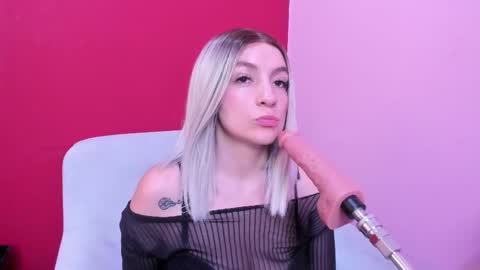 Snapshot of kate_bunny_ chatting on September 28, 9:25 am Kate online show from September 28, 9:25 am