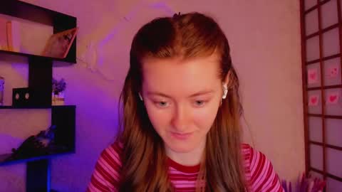 Snapshot of kate_cuddle chatting on February 14, 2:39 am Kate online show from February 14, 2:39 am