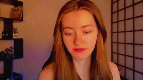 Snapshot of kate_cuddle chatting on March 4, 2:27 am Kate online show from March 4, 2:27 am