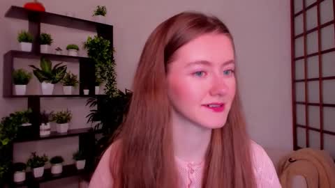 Snapshot of kate_cuddle chatting on September 30, 2:27 am Kate online show from September 30, 2:27 am