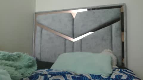 kate online show from February 11, 9:25 pm