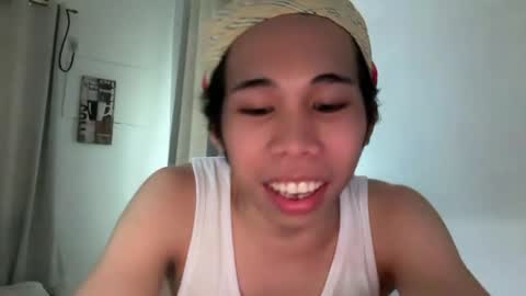 Trixie 31 online show from April 2, 5:27 am