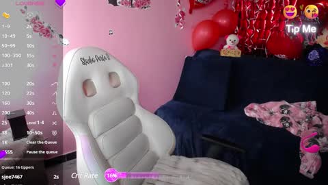 Snapshot of kate_lawrence_ chatting on February 16, 3:48 pm kate_lawrence_ online show from February 16, 3:48 pm