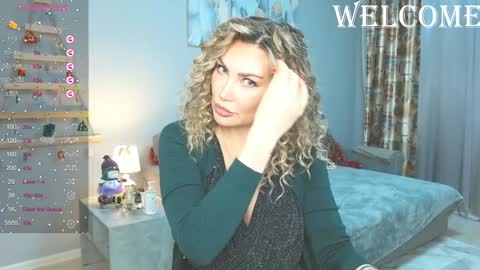 Snapshot of kate_space chatting on December 25, 7:56 pm Therapist online show from December 25, 7:56 pm
