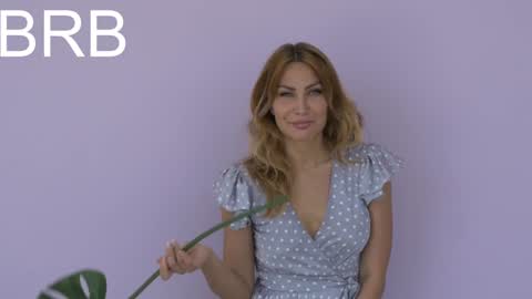 Snapshot of kate_space chatting on February 8, 1:00 am Therapist online show from February 8, 1:00 am