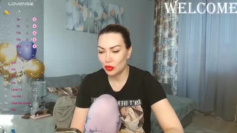 Snapshot of kate_space chatting on March 8, 5:07 am Therapist online show from March 8, 5:07 am