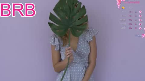 Snapshot of kate_space chatting on November 22, 1:48 am Therapist online show from November 22, 1:48 am