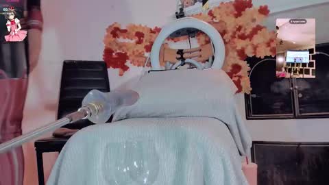 kate the pink girl online show from November 16, 5:29 pm