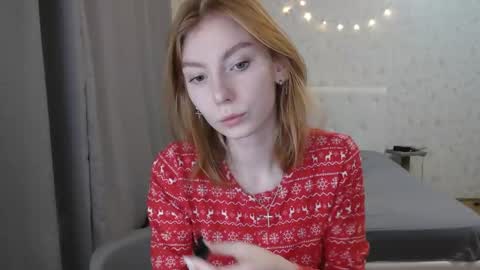 Snapshot of katekalen chatting on December 29, 2:10 pm Kate Bunny online show from December 29, 2:10 pm