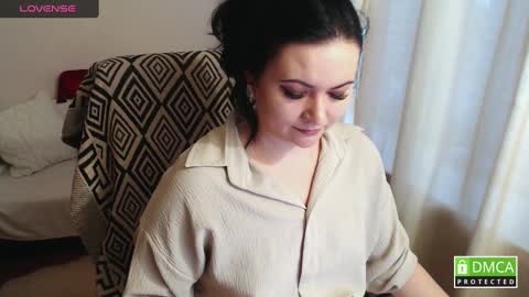 Snapshot of katelynwinehouse chatting on December 7, 11:07 am Katelyn online show from December 7, 11:07 am