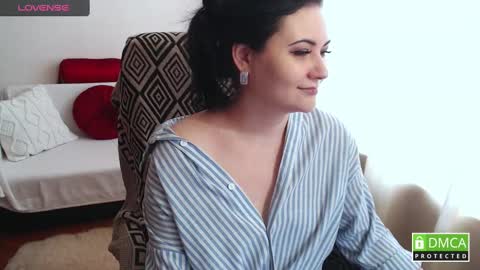 Snapshot of katelynwinehouse chatting on February 5, 11:23 am Katelyn online show from February 5, 11:23 am