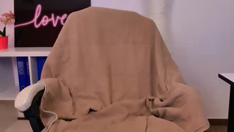 Snapshot of katemorganxx chatting on November 11, 9:09 am katemorganxx online show from November 11, 9:09 am