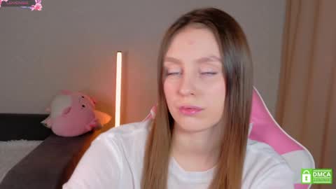 katenickson online show from April 19, 5:29 am