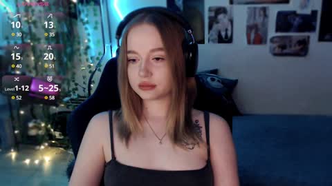 Snapshot of katerinaxvold chatting on December 19, 3:41 pm Lisa online show from December 19, 3:41 pm