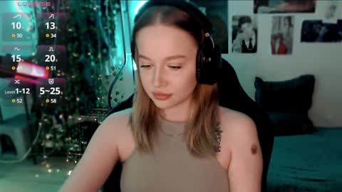 Snapshot of katerinaxvold chatting on December 27, 12:50 am Lisa online show from December 27, 12:50 am