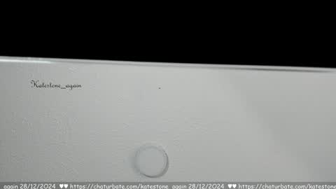 Snapshot of katestone_again chatting on December 28, 3:59 pm love meeee online show from December 28, 3:59 pm