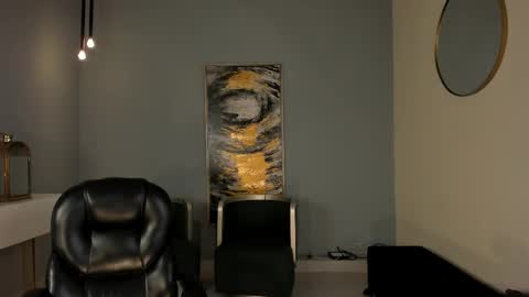 K A T E  online show from February 21, 8:04 am