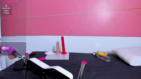 Snapshot of katey_curvy01 chatting on December 16, 8:41 am katey Curvy01 online show from December 16, 8:41 am