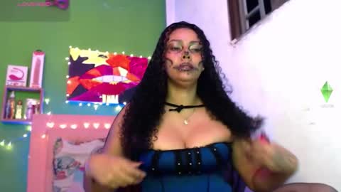 Snapshot of katherincastillo chatting on November 1, 6:59 am katherin online show from November 1, 6:59 am