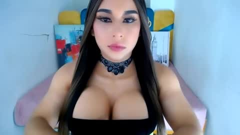 Snapshot of katherine_bigcock24 chatting on February 18, 12:04 am KATHERINE online show from February 18, 12:04 am