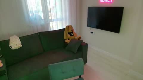 katherinepinke online show from December 19, 10:02 am