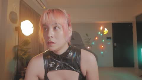 Snapshot of katherynlin chatting on October 24, 7:54 pm Kathy online show from October 24, 7:54 pm