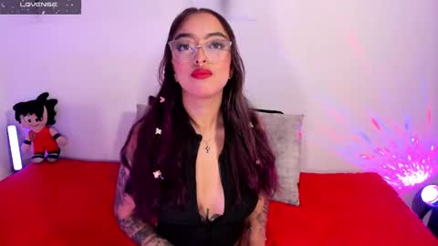 Snapshot of kathhoney1 chatting on February 25, 2:47 am Kath online show from February 25, 2:47 am